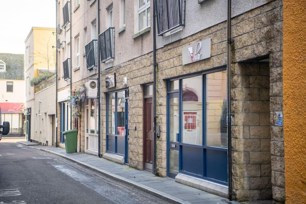 Modern City Centre Apartment In Inverness Exterior photo