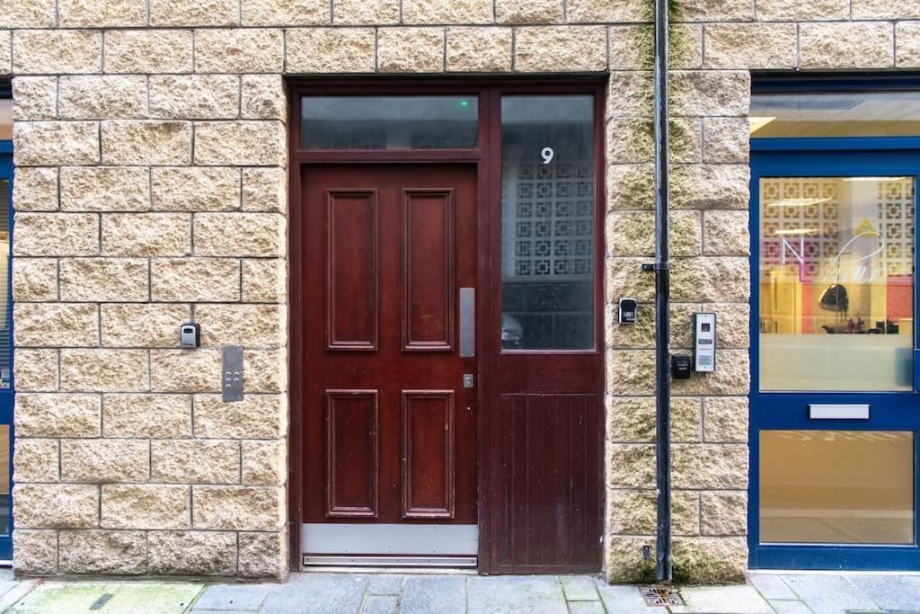 Modern City Centre Apartment In Inverness Exterior photo